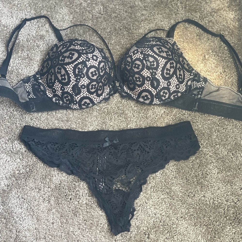 Victoria’s Secret Very Sexy Strappy Push-up up Bra and thong set